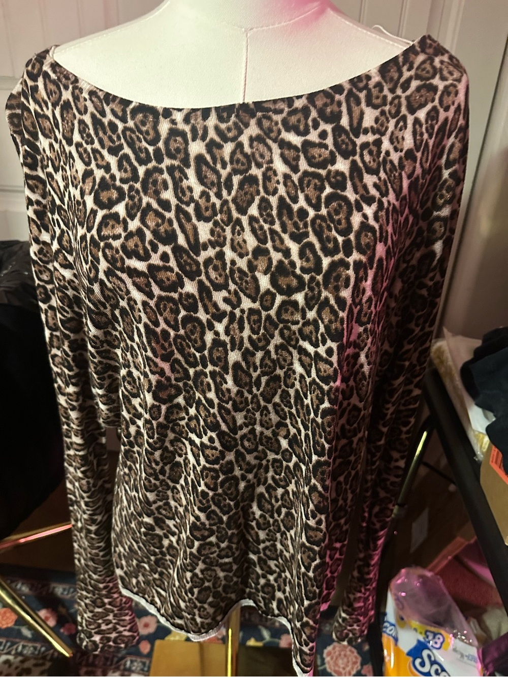 White House Black Market Crew Neck Leopard Pullover Sweater size L
